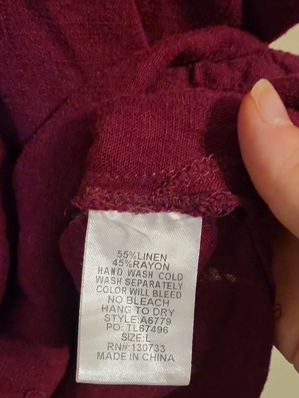 Umgee Oversized Burgandy V Neck Blouse.  In EUC - Picture 6 of 7